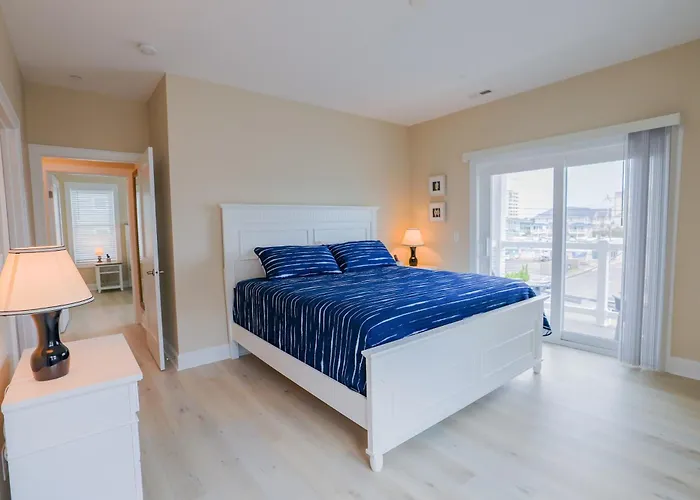 The Salty St Louis Apartment