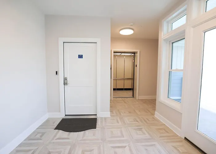 The Salty St Louis Apartment